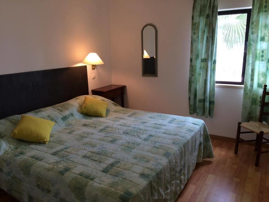 אלבור Alto Club Apartments מראה חיצוני תמונה